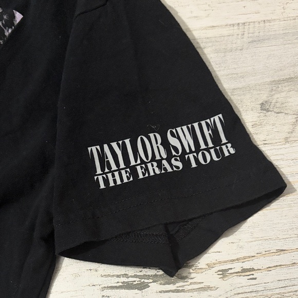 Taylor Swift Black Graphic Eras Tour Tee - Multicolor Portraits - Picture 3 of 9